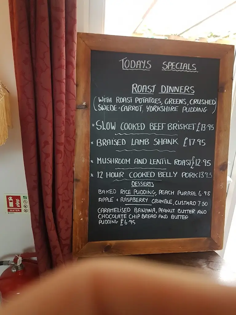 Menu_The Fox & Hounds_Denmead_image_3