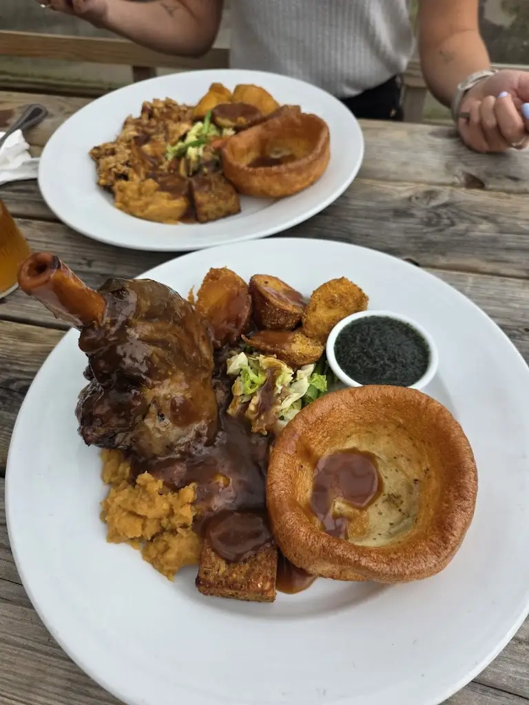 The Fox & Hounds_Denmead_slider_image_2