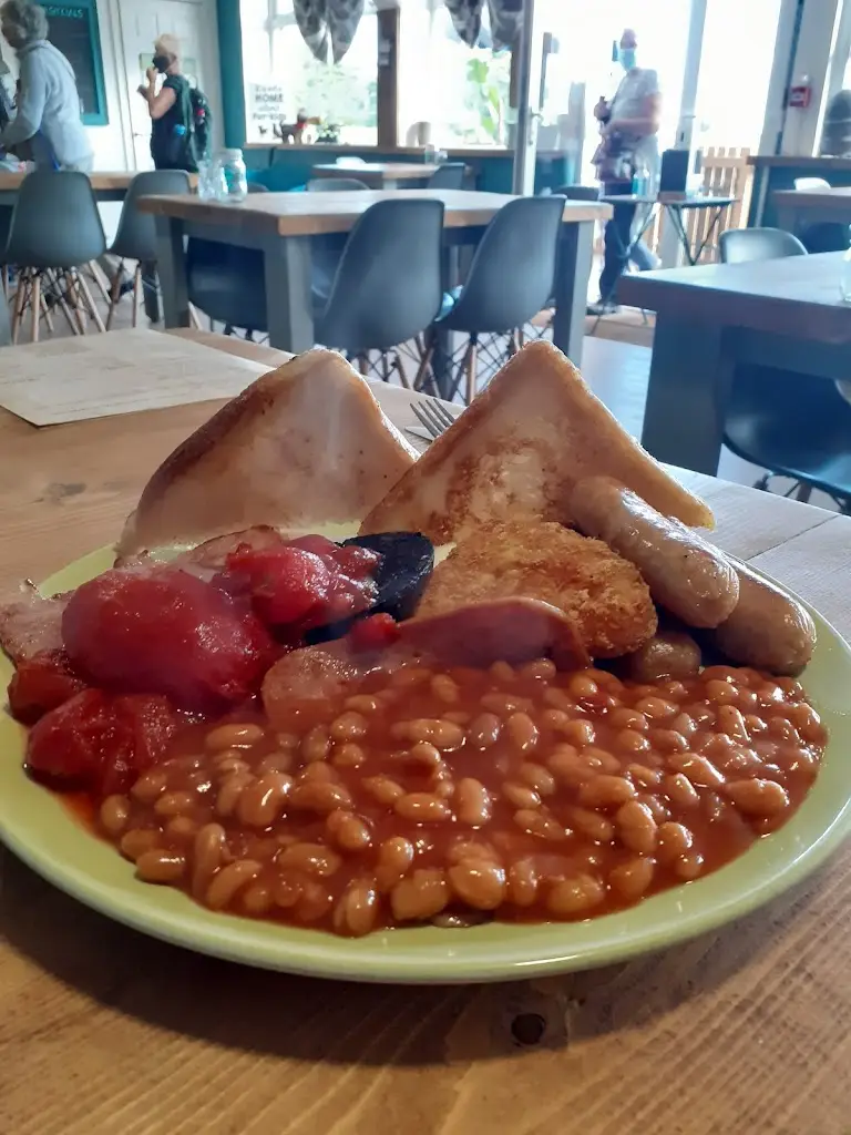 Carolyn Ingham_Emilys Eatery_Denholme_review