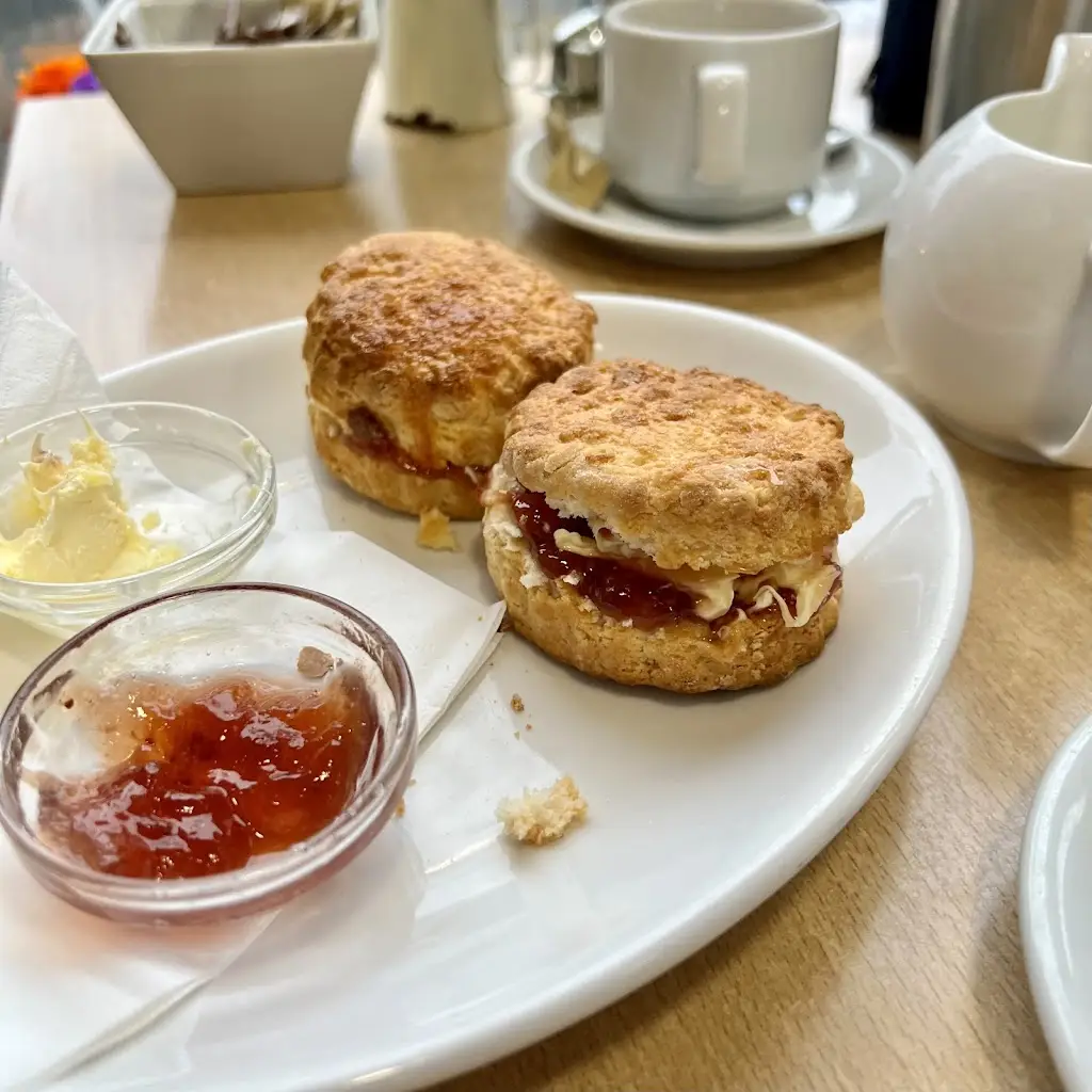 The Home Kitchen_Dawlish_slider_image_2