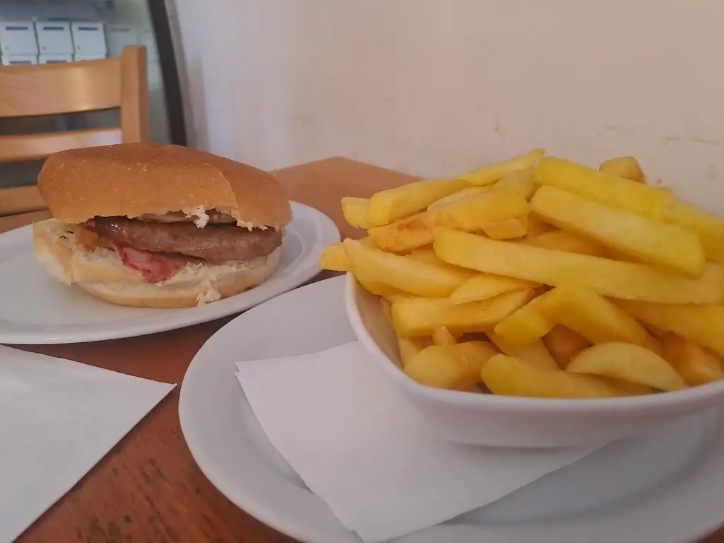 Eleanor DeSouza_John’s_Dawlish_recensione