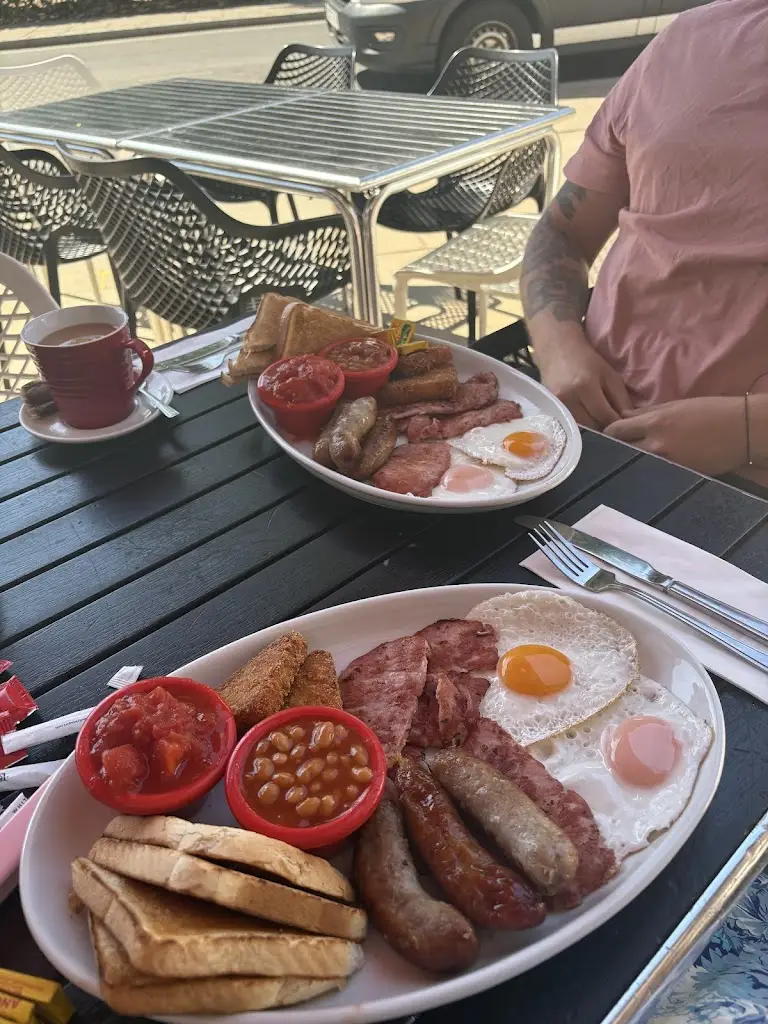 Niamh Wilson_John’s_Dawlish_recensione