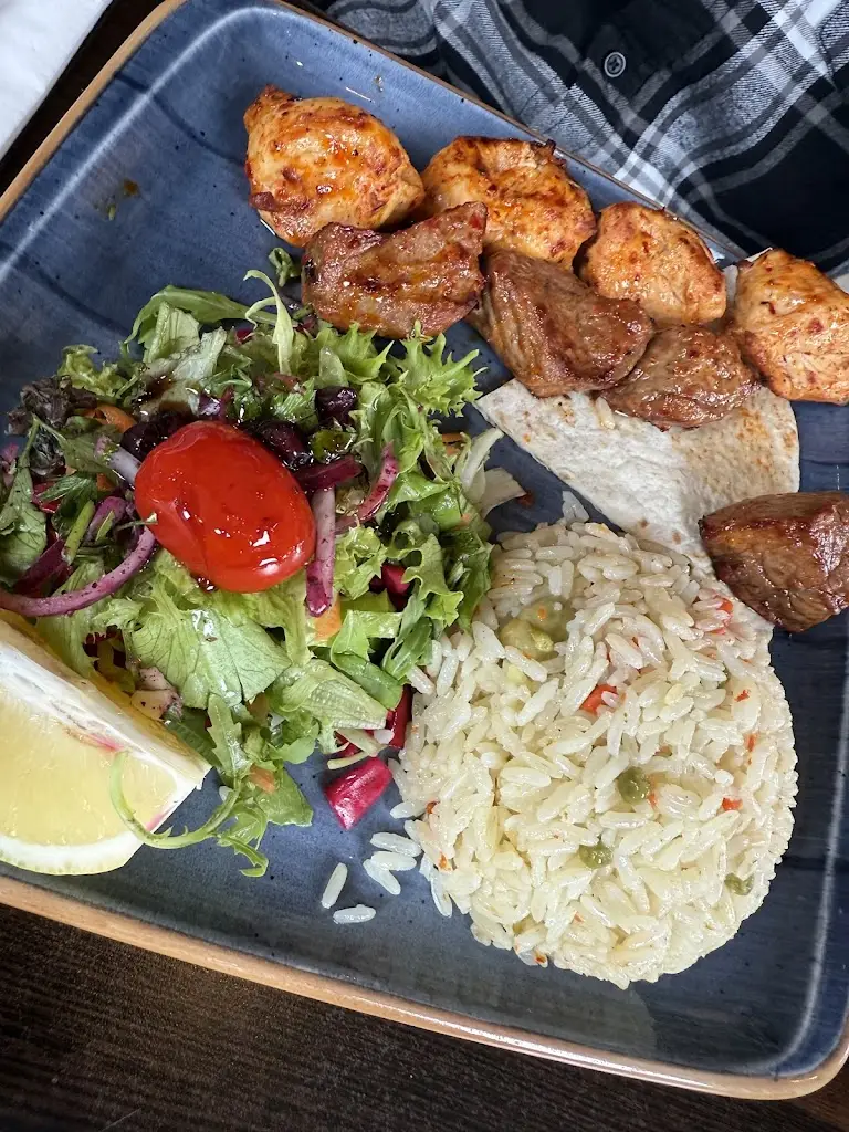 Wajeeha Naeem_Best Meze Grill_Datchet_review