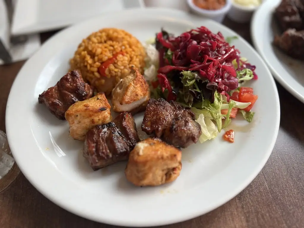 Antalya Restaurant Windsor_Datchet_slider_image_3