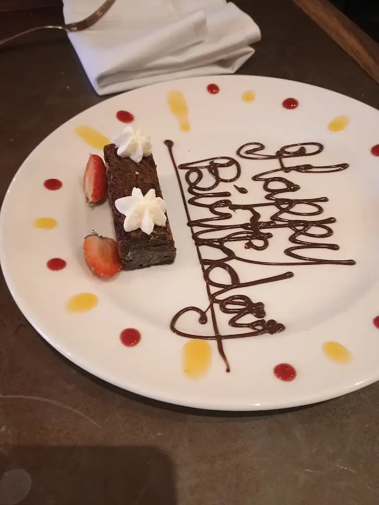 HRHR_Leaf At The Castle_Datchet_recensione