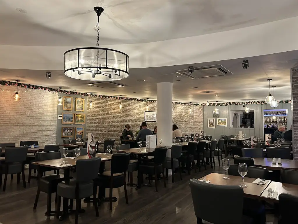 Long Walk Grill_Datchet_slider_image_1