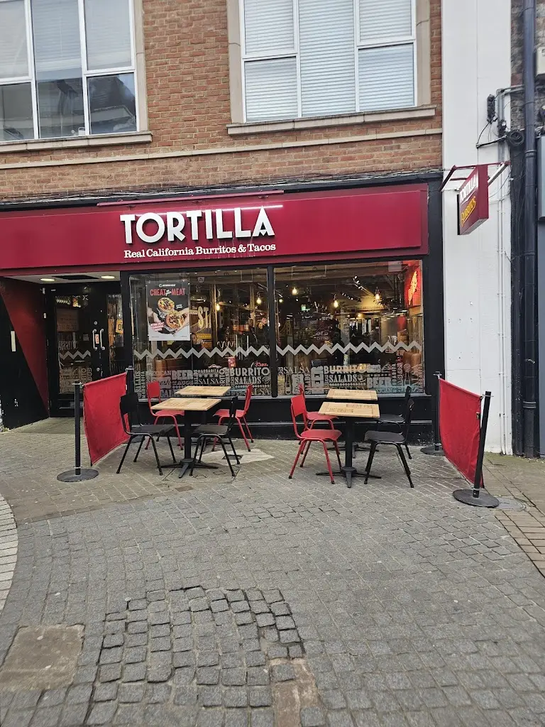 Long Walk Grill_Datchet_slider_image_3