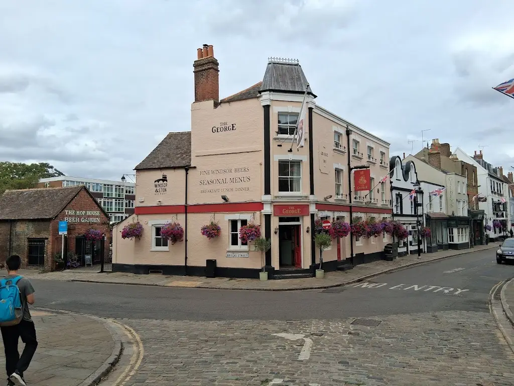 Paul Phipps_The George Inn_Datchet_review