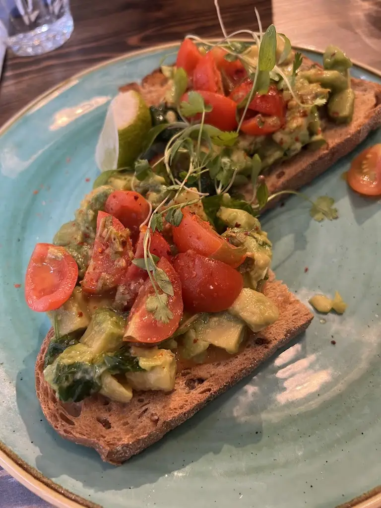 Menu_Bill's Windsor Restaurant_Datchet_image_9