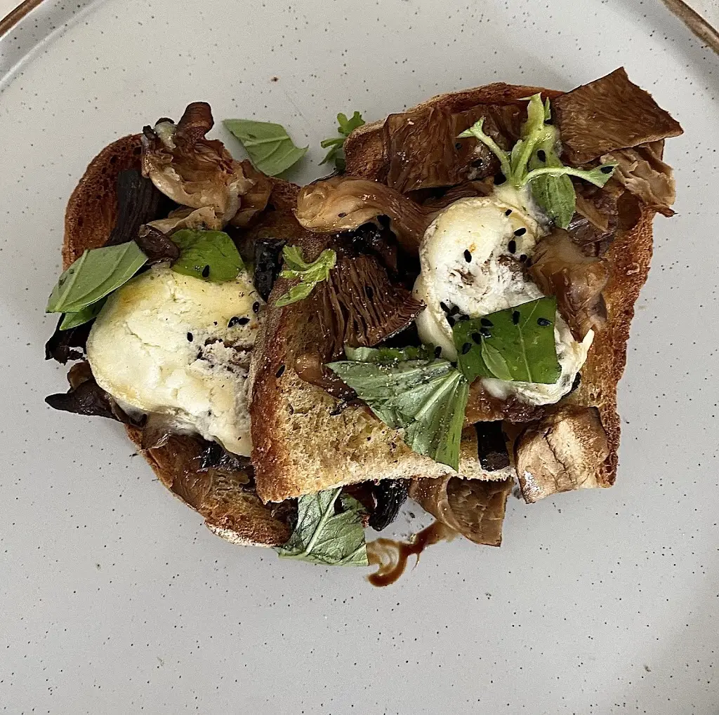 Amalfi Kitchen_Dartmouth_slider_image_2