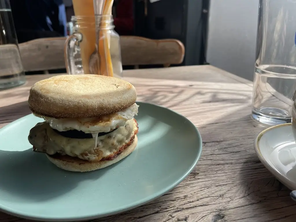 Jon Truscott_Yarn_Dartmouth_recensione