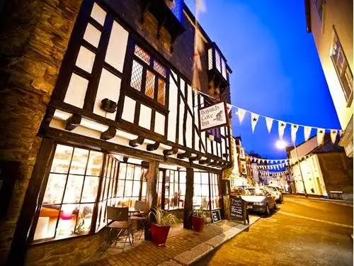 Bayards Cove Inn restaurant in Dartmouth