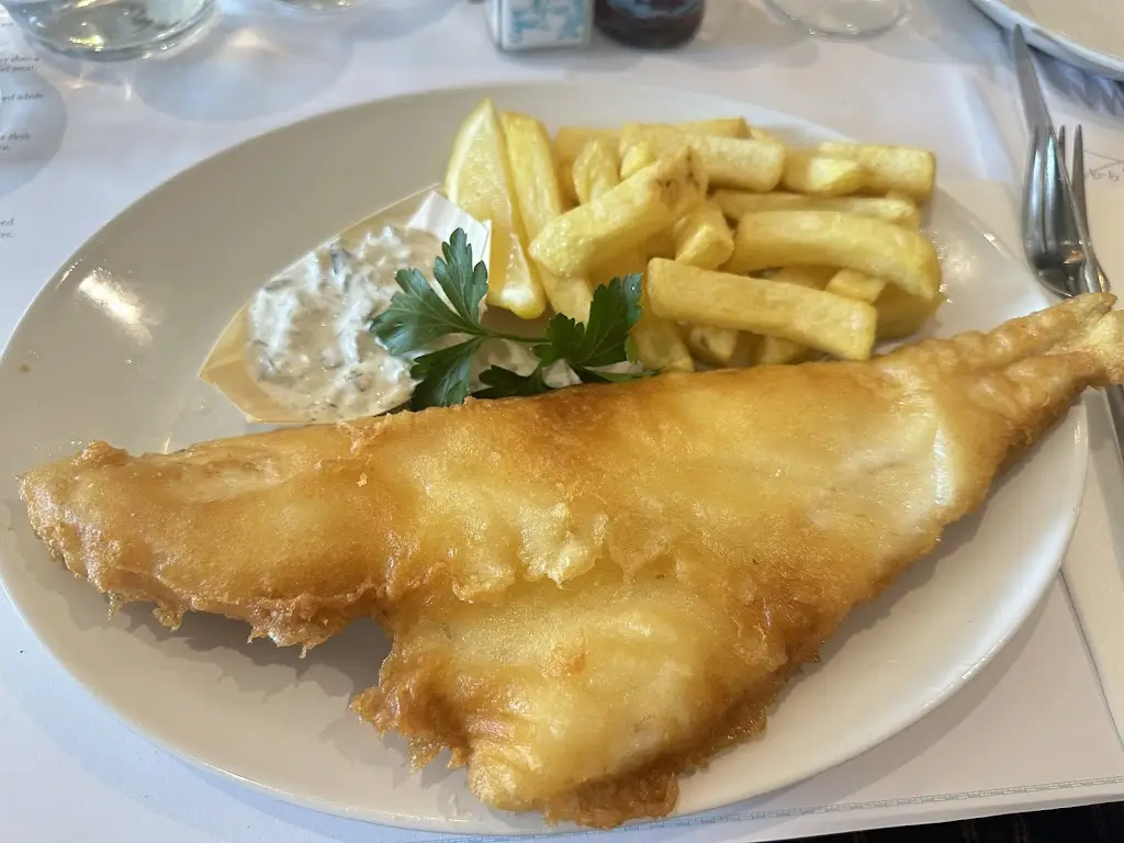 Han Crew_Rockfish_Dartmouth_review