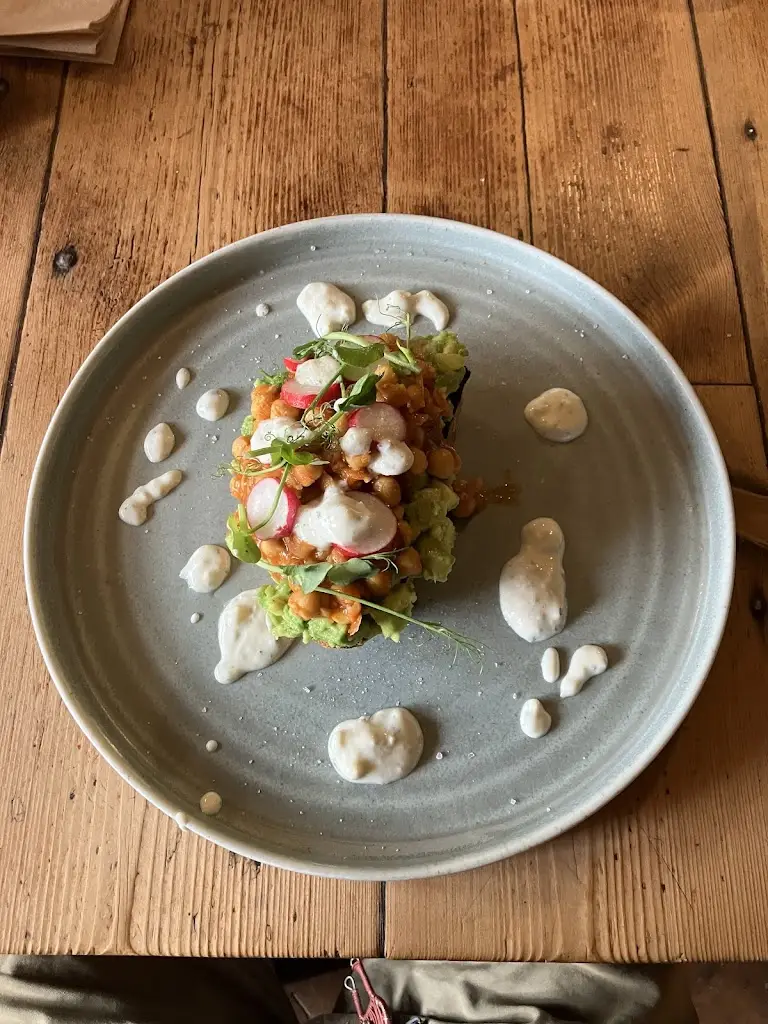 Duncan Fox_Cafe Alf Resco_Dartmouth_review