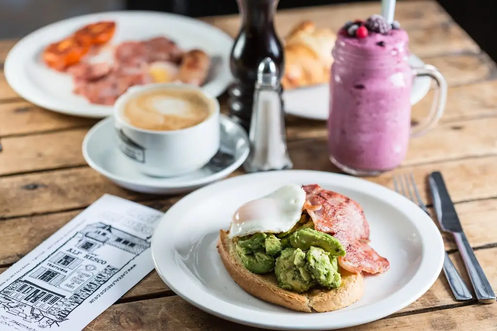 Cafe Alf Resco_Dartmouth_slider_image_2