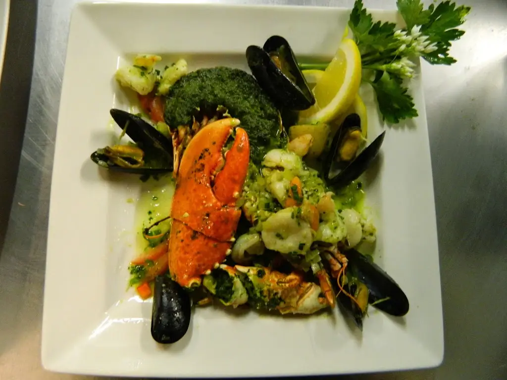 Taylor's Restaurant_Dartmouth_slider_image_2