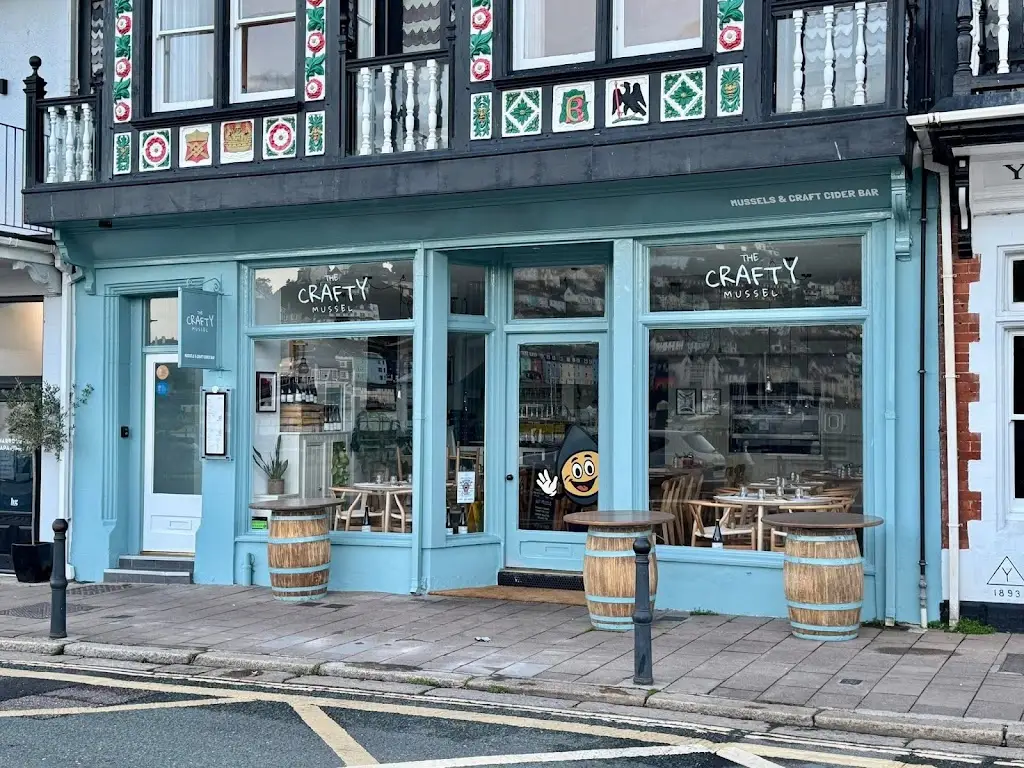 The Crafty Mussel_Dartmouth_slider_image_1