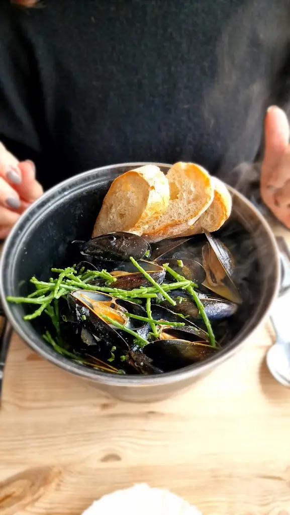 Menu_24 South_Dartmouth_image_8