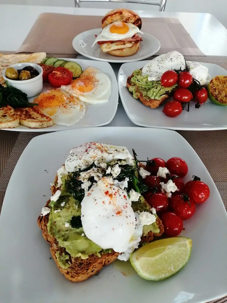 Menu_Greek delight Ltd_Dartmouth_imagen_6