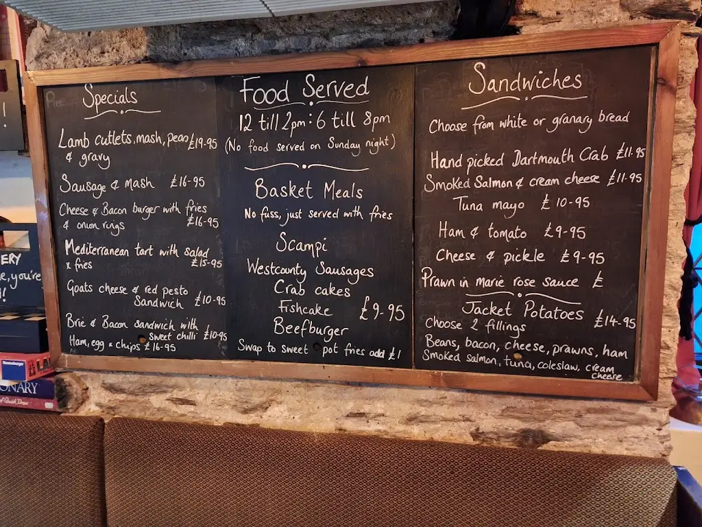 Honest Opinion_The Cherub Inn_Dartmouth_review