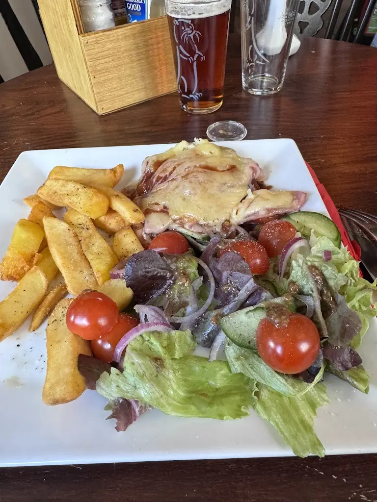 The Cherub Inn_Dartmouth_slider_image_3