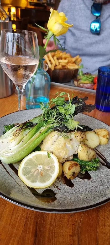 Whitters_The Bistro at Browns_Dartmouth_review