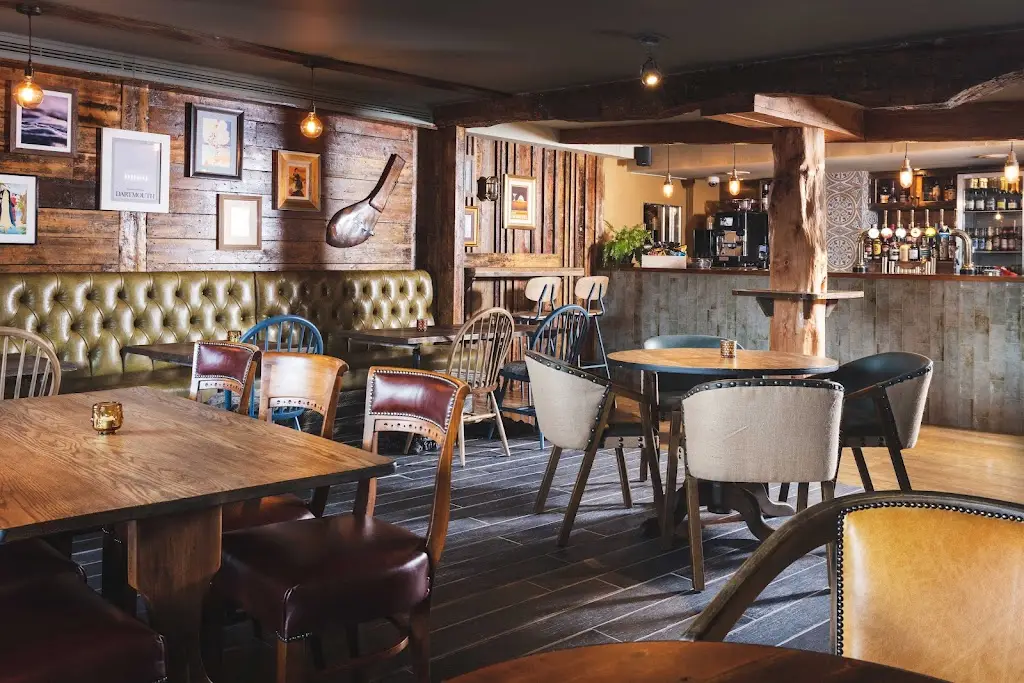 The Royal Castle_Dartmouth_slider_image_1