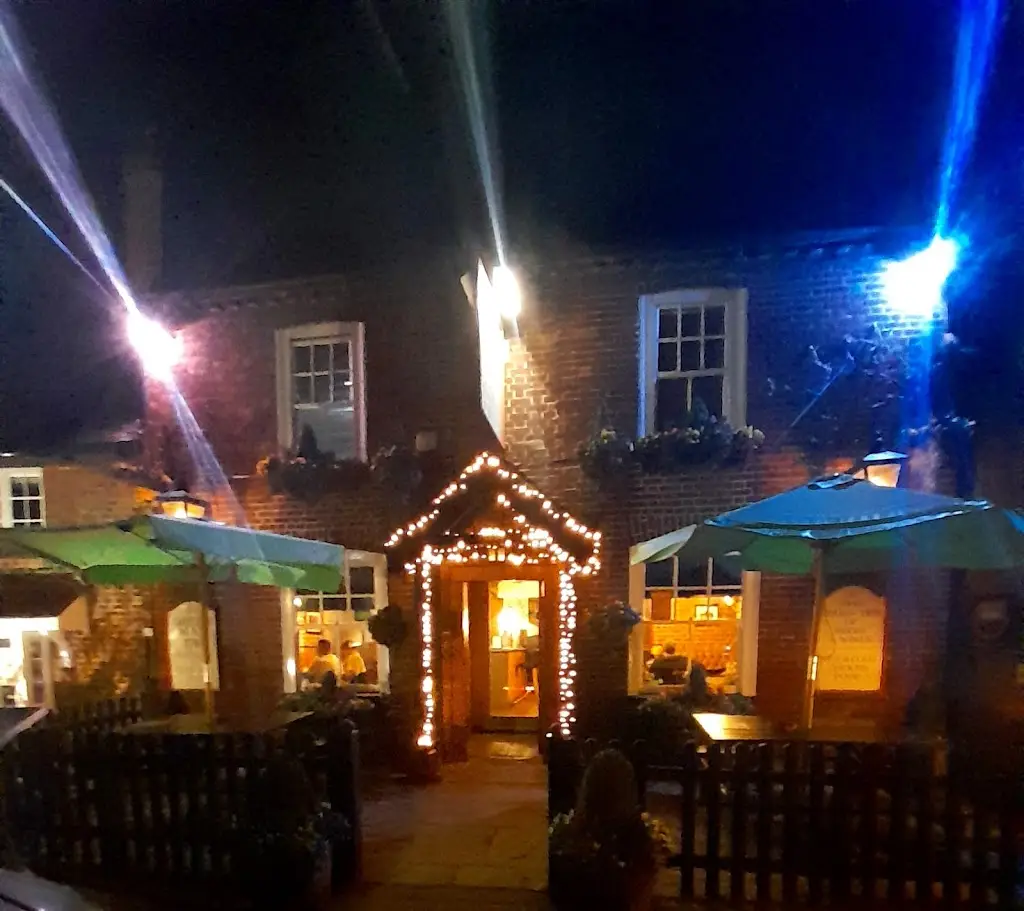 Duska Travis_The Green Man_Denham_review