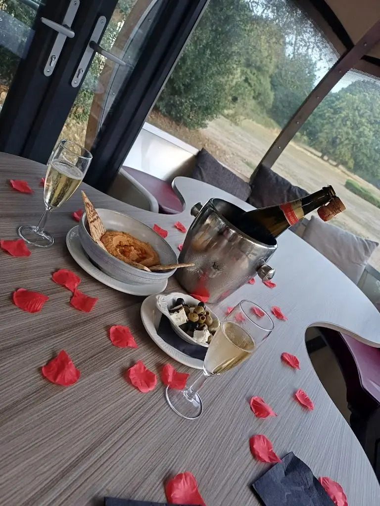 Laraine Lister_PODS by Clay Oven at Denham Grove Hotel_Denham_review