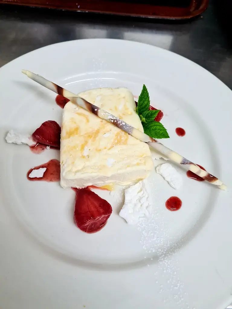 The Falcon Inn_Denham_slider_image_3