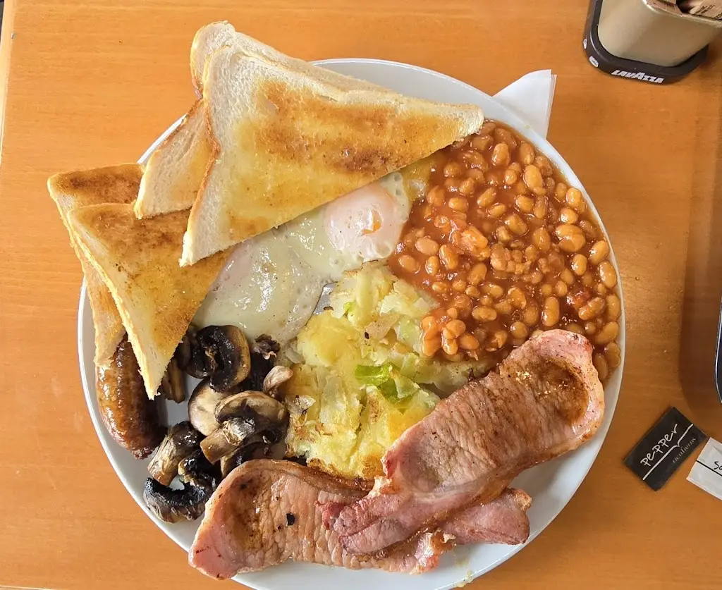 Derek R_The Crew Room_Denham_review