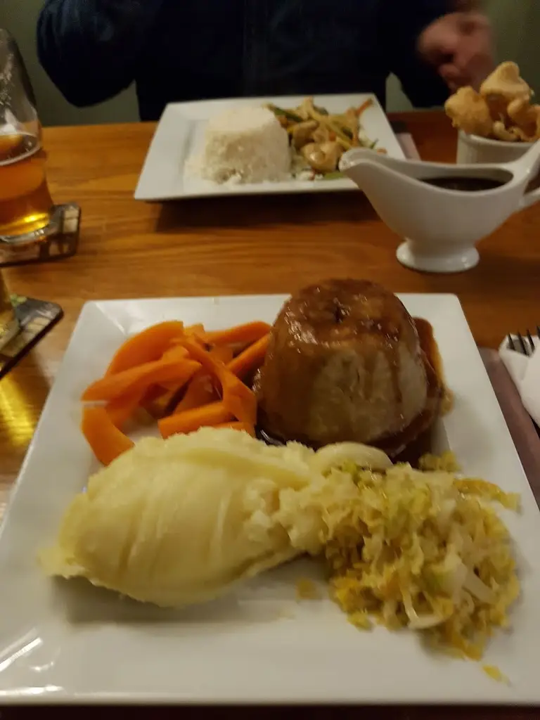 sandy aslet-clark_The Dickleburgh Crown_Dickleburgh_review