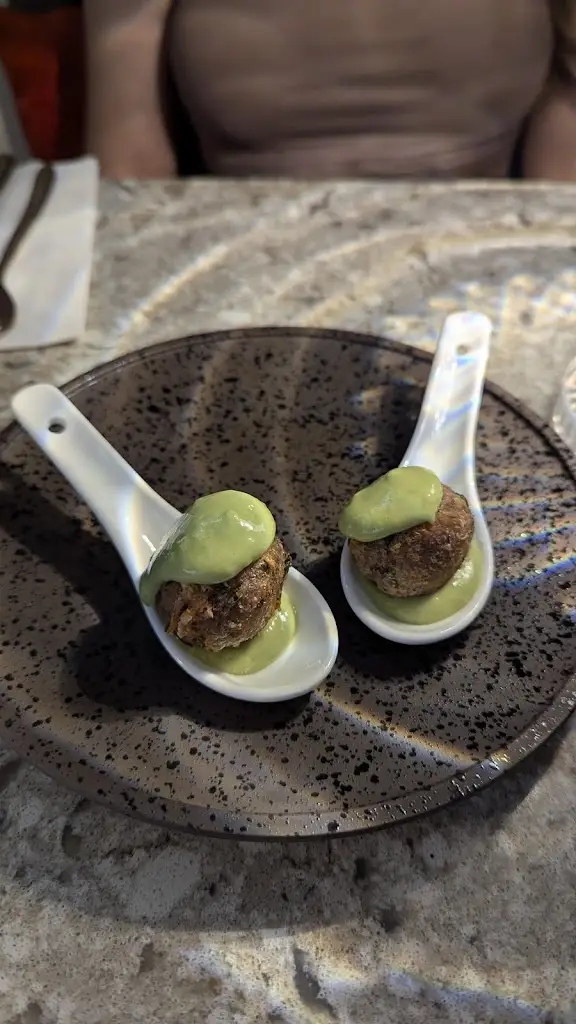 ST_French Affaire_Deanshanger_review