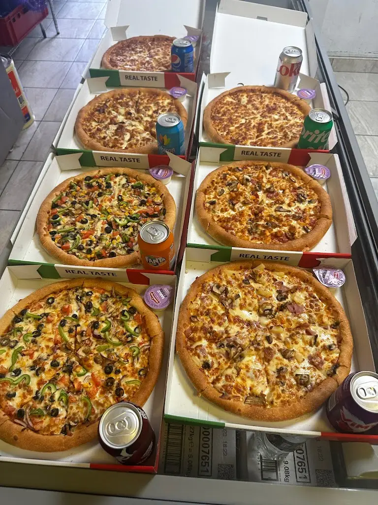 Flames Pizzeria & Grill_Deanshanger_slider_image_2