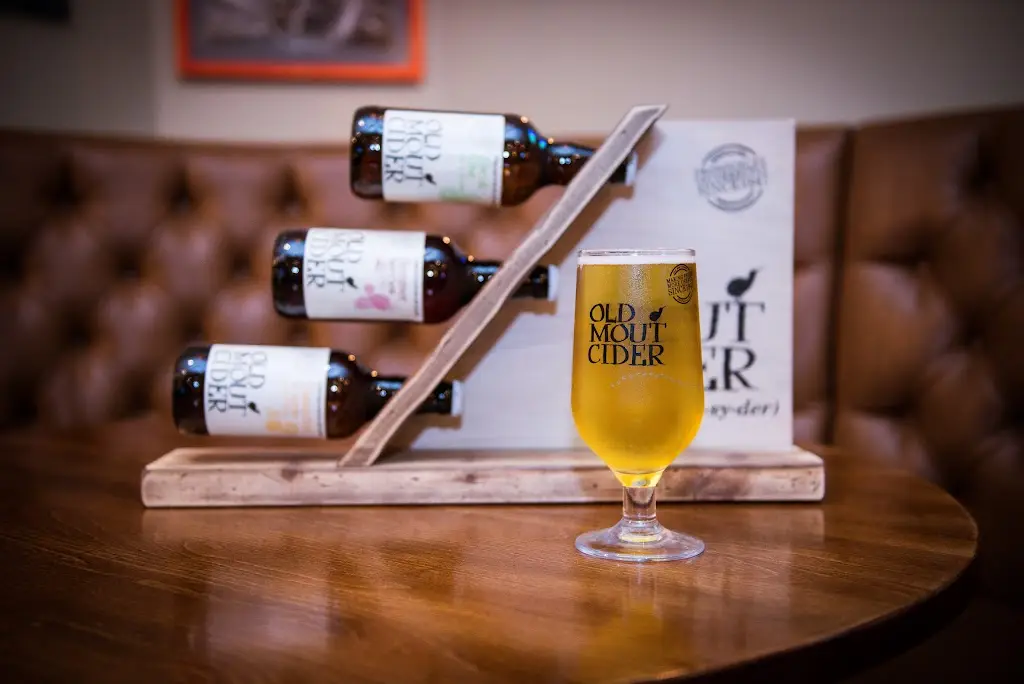 The Eagles Corner_Arnold_slider_image_2