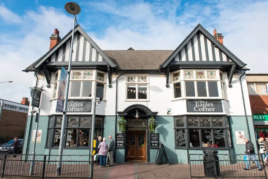 The Eagles Corner_Arnold_slider_image_3