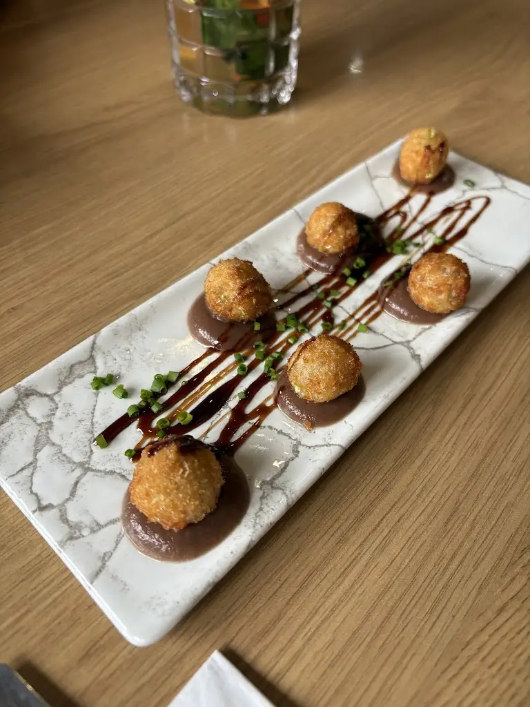 Eugenijus Jancys_Ole Tapas Bar_Deanshanger_review