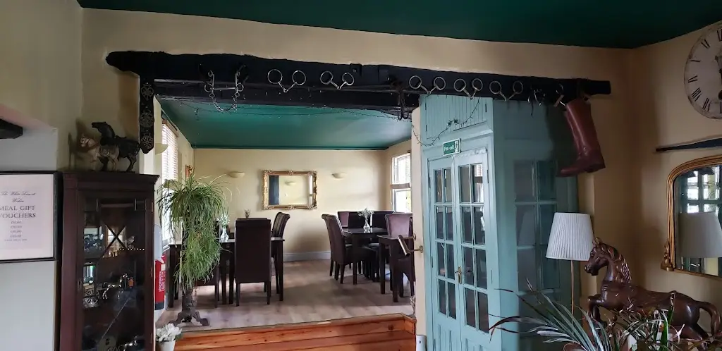 The Old White Lion at Wicken_Deanshanger_slider_image_1