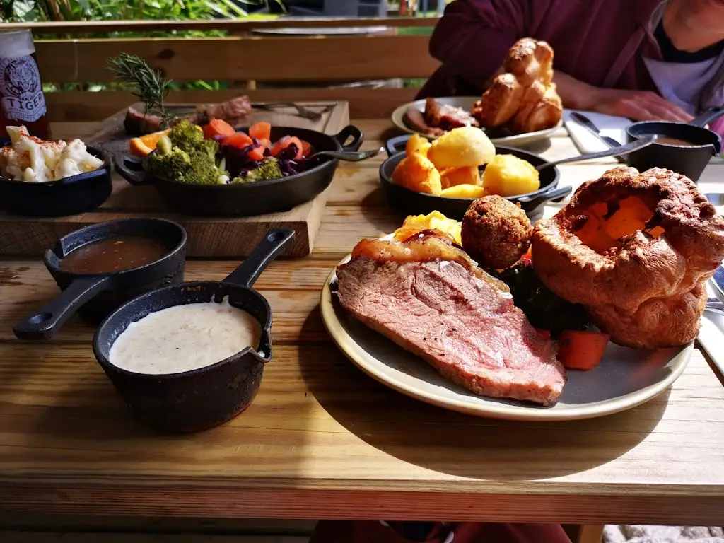 Menu_The Lancaster Arms_Desford_image_2