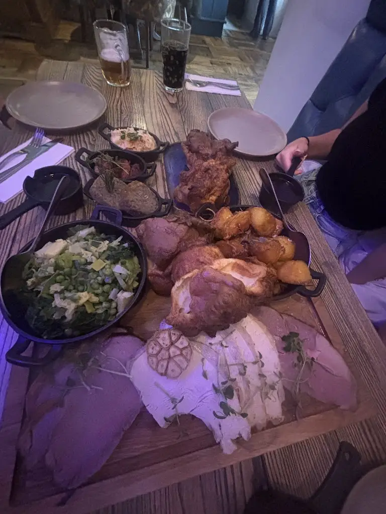 Daniel M_The Lancaster Arms_Desford_review