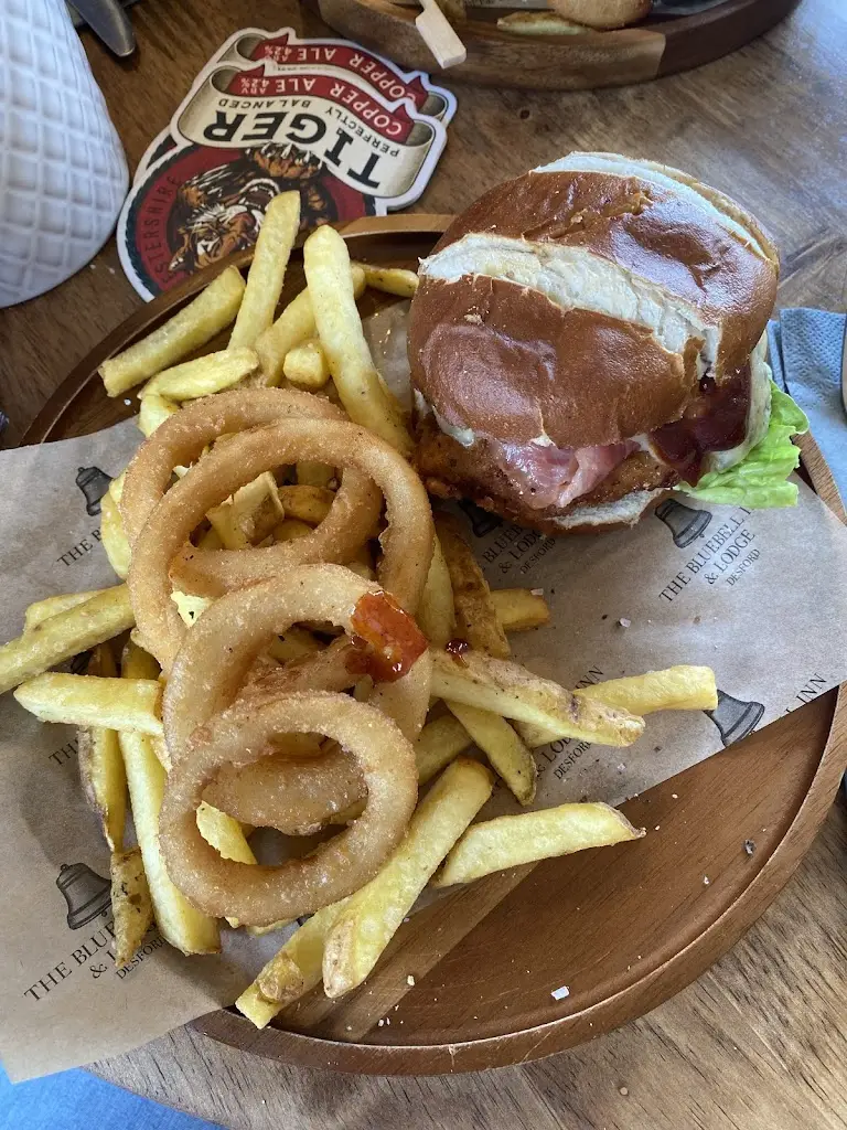 Basically Tee_The Bluebell Inn and Lodge_Desford_review