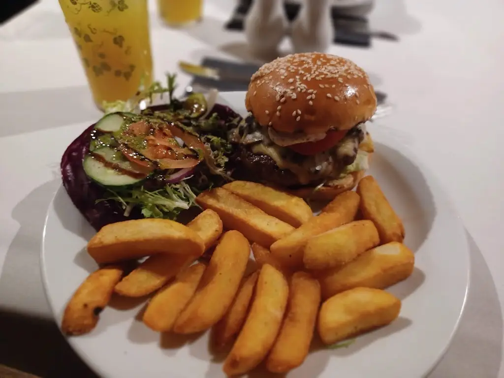 Menu_The Bulls Head_Desford_image_5