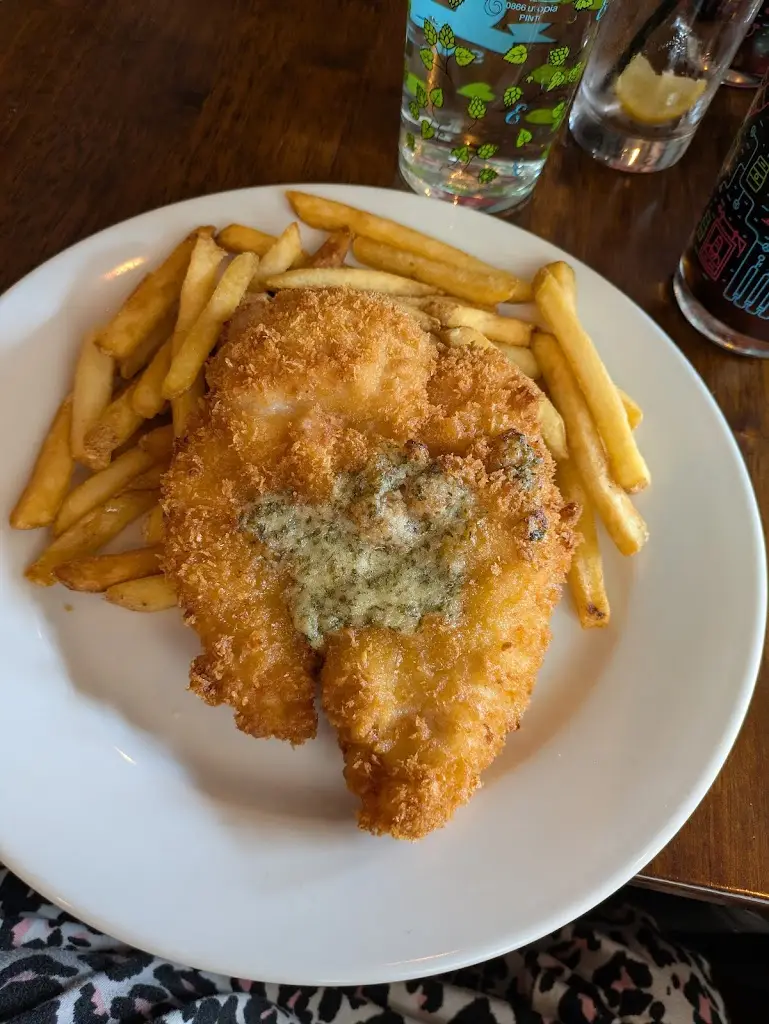 Sam Trenholm_The Bulls Head_Desford_review