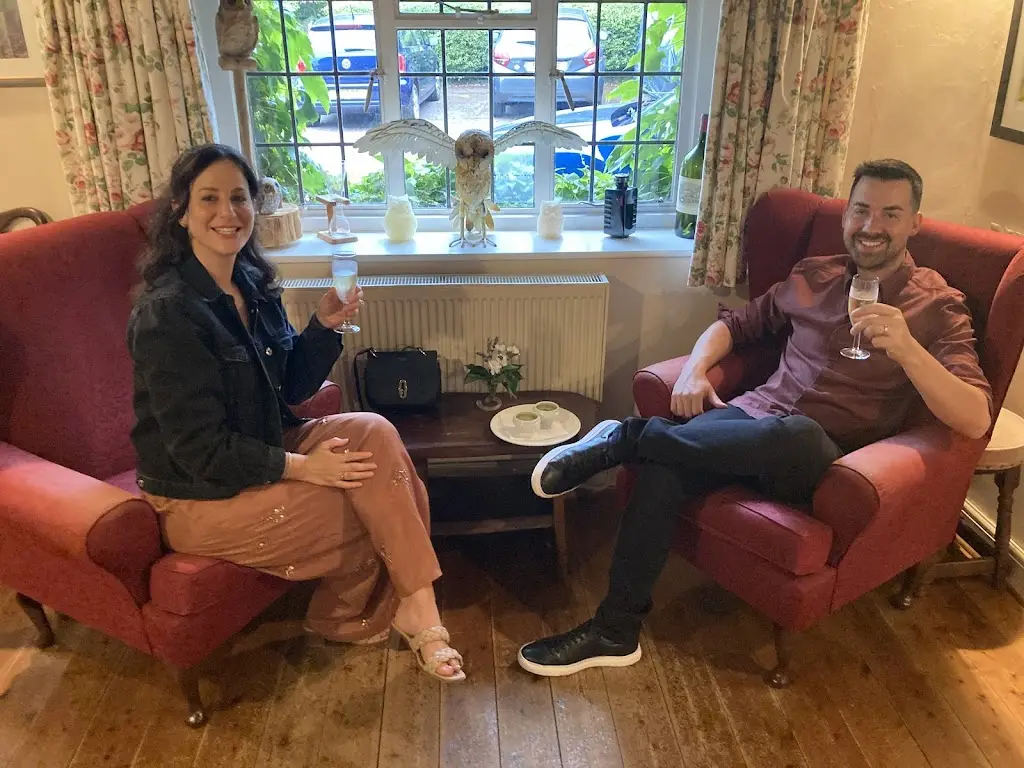 Hannah Sihdu_La Chouette_Dinton_review