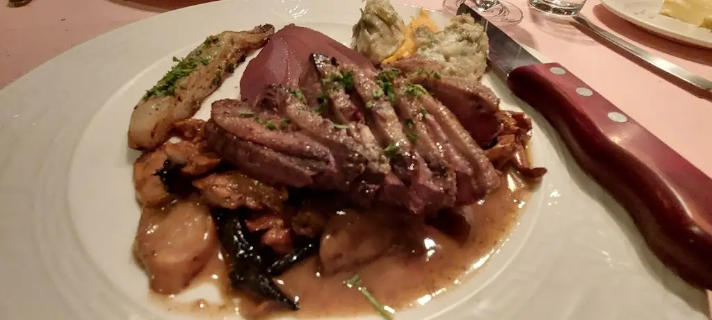 La Chouette_Dinton_slider_image_3