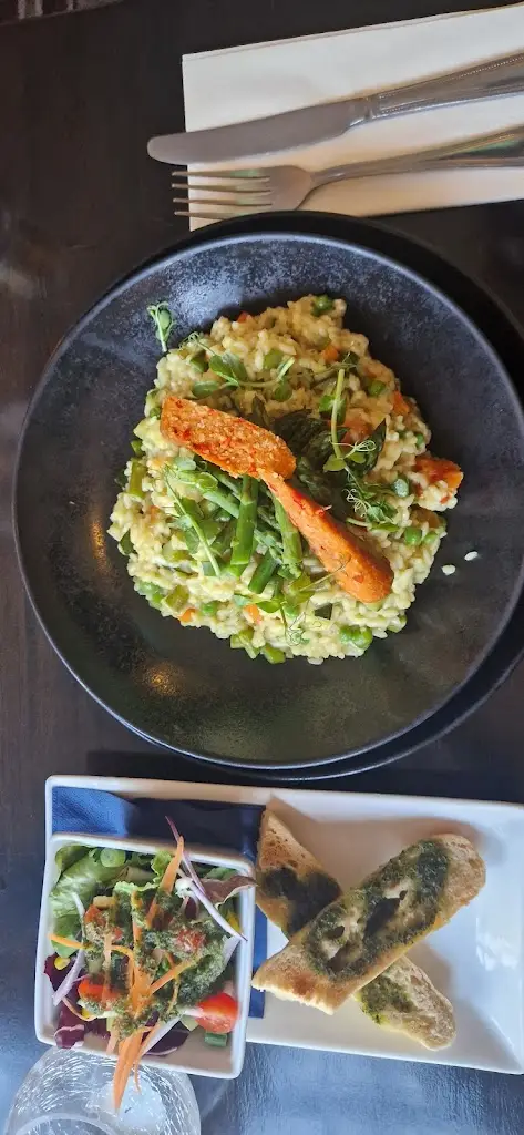 Menu_The Wyndham_Dinton_image_3