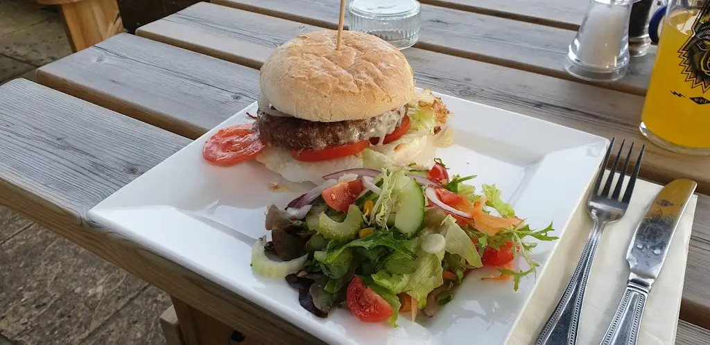 Menu_The Wyndham_Dinton_image_6