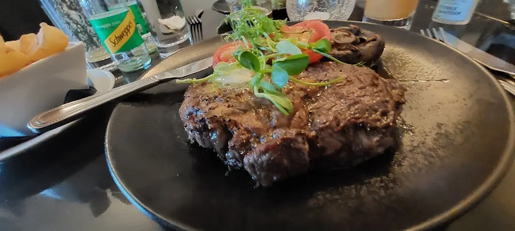 Menu_The Wyndham_Dinton_image_9