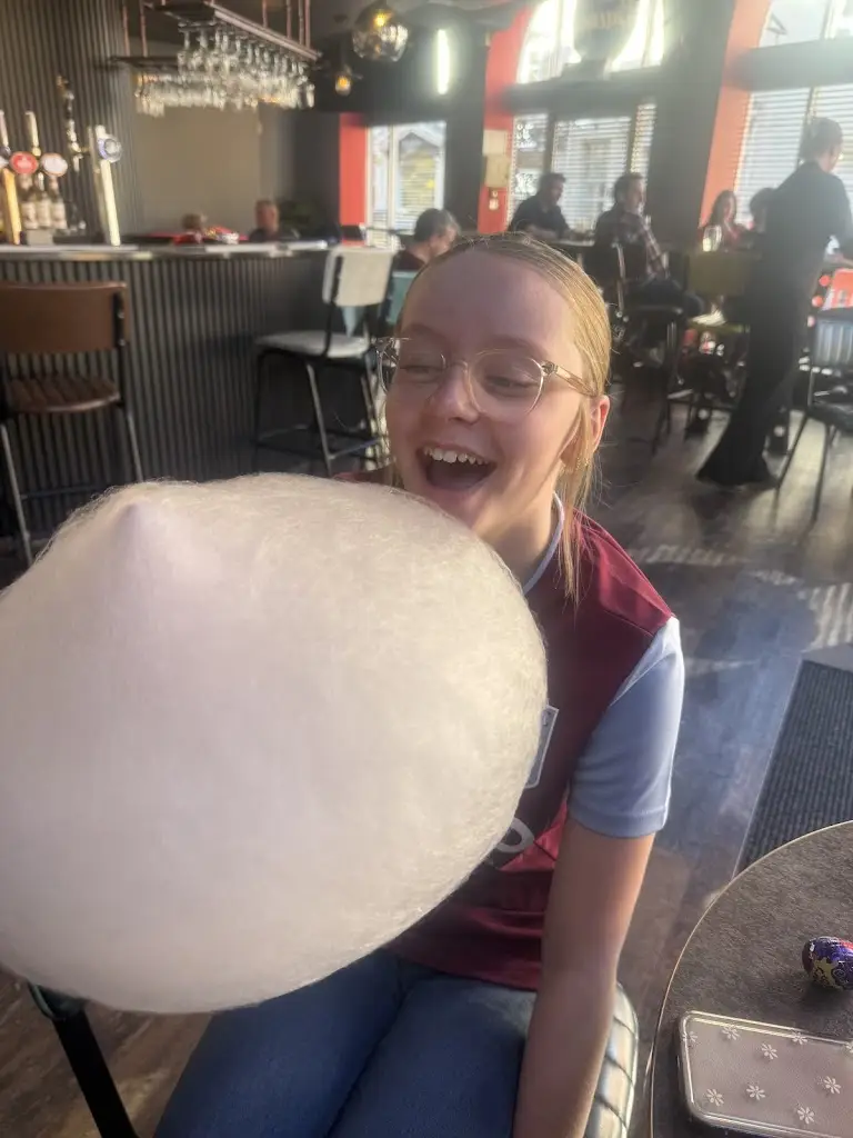 Mike Waldron_Bueno Restaurant & Sports Bar_Dickens Heath_review