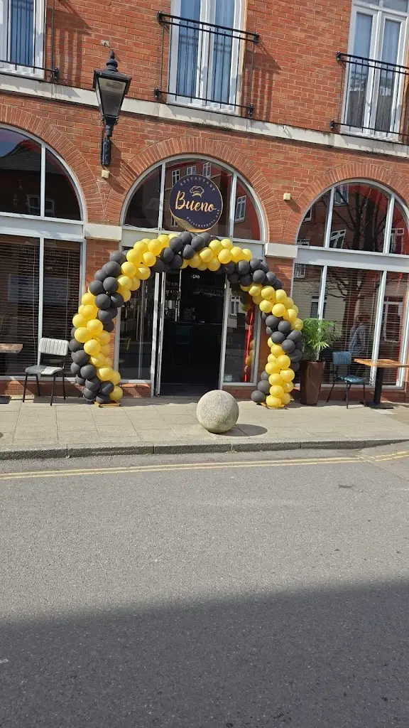 Bueno Restaurant & Sports Bar restaurante en Dickens Heath
